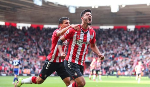 United kërkon të këndellet kundër Southamptonit të Armando Brojës, starton sulmuesi shqiptar