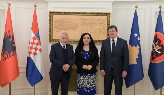 Osmani takon Mesiq dhe Topin, theksohet rëndësia e bashkëpunimit ndërmjet tri shteteve