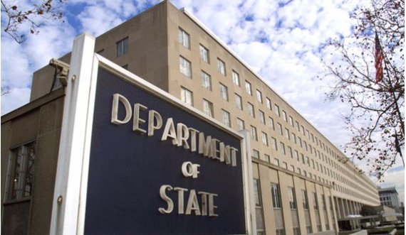 Zyrtari i Departamentit: Qytetarët amerikanë mos të presin se ushtria do t’i evakuojë nga Ukraina