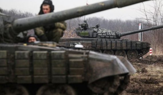 Bota nën frikën e luftës, këto janë fuqitë ushtarake të Rusisë dhe Ukrainës