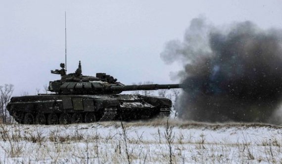 Pentagoni paralajmëron se Putin po rrit praninë ushtarake të Rusisë në kufi me Ukrainën