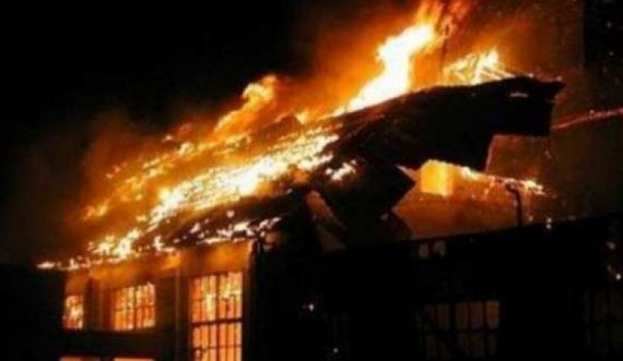 Përfshihet nga zjarri një shtëpi në Mitrovicë