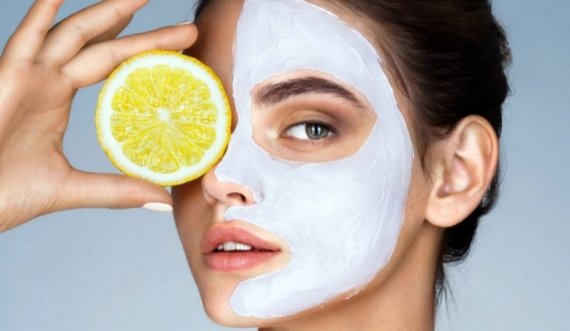 Si të bëni një pastrim të thellë të fytyrës me kripë dhe limon