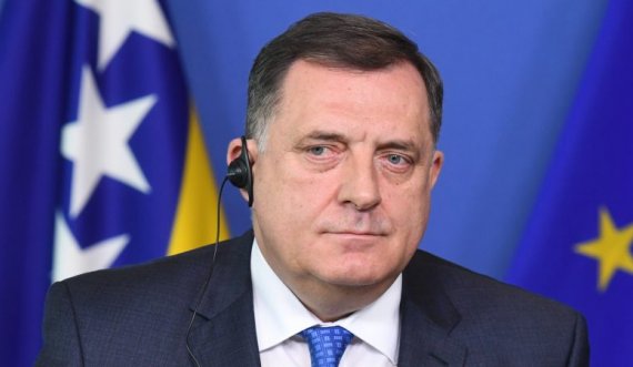 Dodik bëhet nervoz që Komsic çoi telegram në Kosovë: Një anëtar i rrejshëm i Presidencës uroi një shtet të rrejshëm