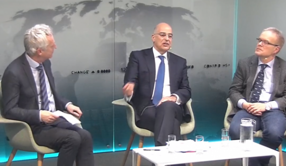 Ministri grek e ambasadori turk diskutojnë ashpër për punën e kufijve në Egje