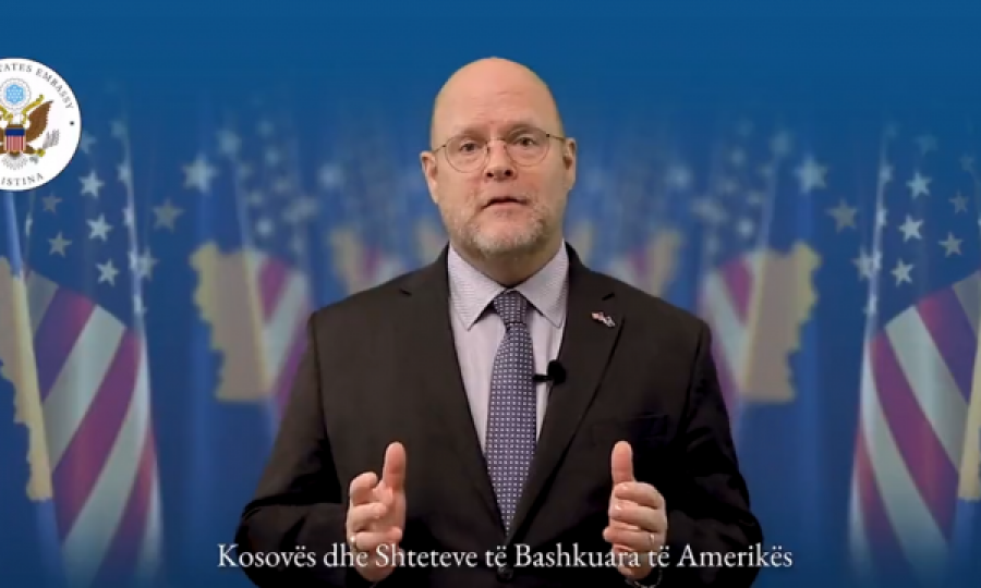 Ambasadori Hovenier me video-mesazh uron Ditën e Pavarësisë: Arritjet e Kosovës për këto 14 vjet janë të jashtëzakonshme