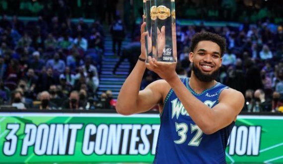 Karl-Anthony Towns e fiton garën e trepikëshave në NBA All-Star