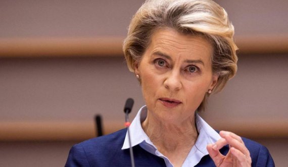 Von der Leyen kërcënon Putinin: Do ta godasim në pikën e dobët nëse pushton Ukrainën