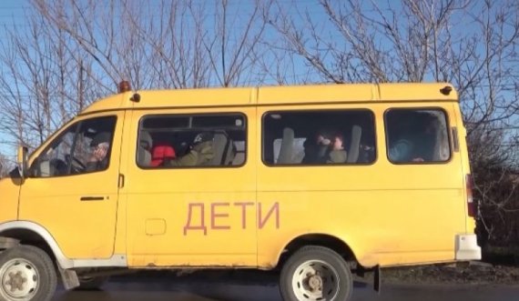 Të evakuuarit nga Ukraina: Ku është ndihma që na premtuat?