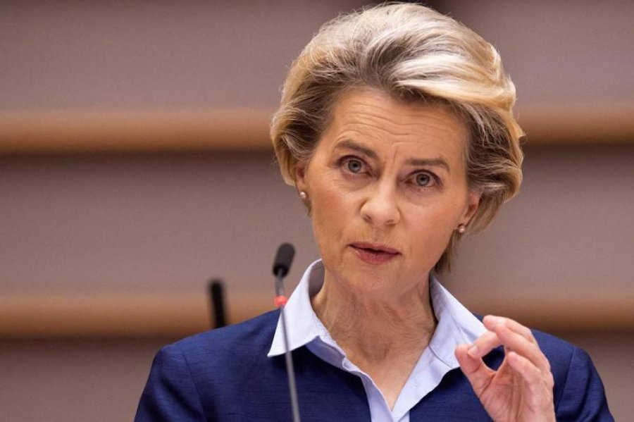 Von der Leyen kërcënon Putinin: Do ta godasim në pikën e dobët nëse pushton Ukrainën