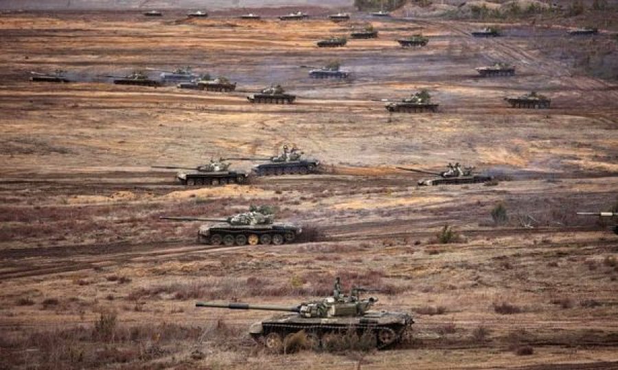 Forcat ruse gati për ta pushtuar Ukrainën, raportohet se kanë lëvizur në pozicion