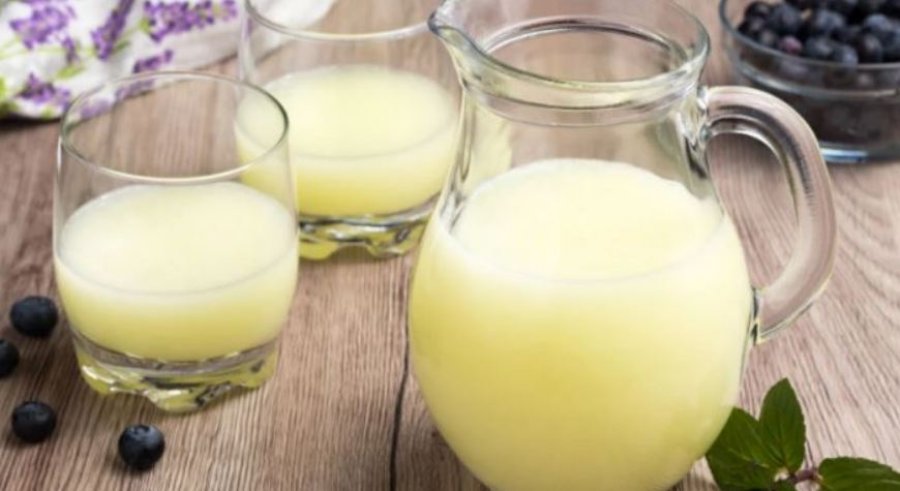 Shumë njerëz e hedhin këtë pije dhe nuk i dinë dobitë e saj, bën mrekulli për mëlçinë