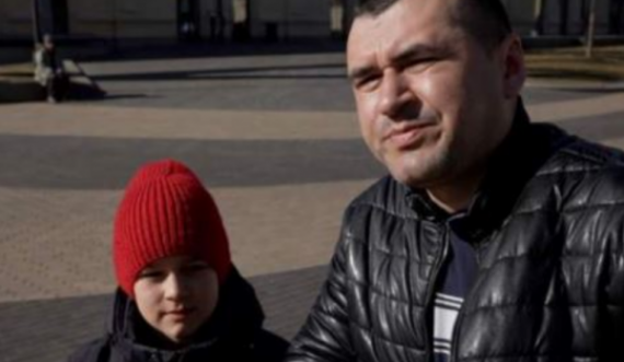 Ukrainasit të pasigurt por të bashkuar për ta mbrojtur vendin