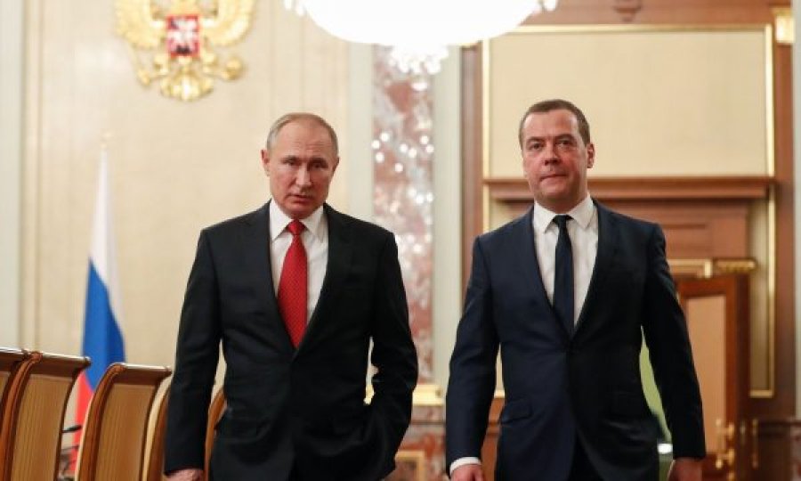 Rusia reagon pas vendimit të Gjermanisë për të pezulluar certifikimin e gazsjellësit