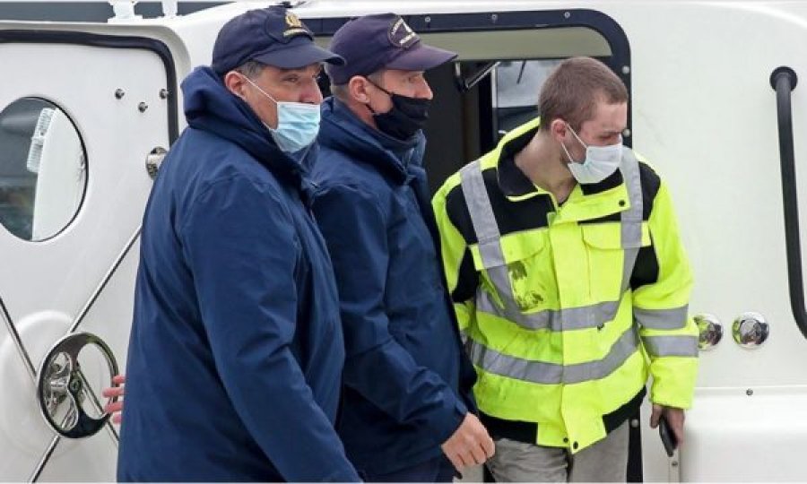 Doli pas 3 ditësh nga trageti që u dogj në flakë, i riu tregon si mbijetoi