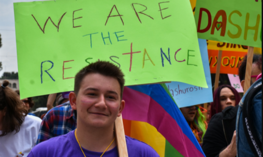 Aktivisti për të drejtat e LGBTI: Nuk ka kod, nuk ka fe, nuk ka shtet e as pushtet që na ndalon