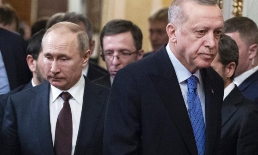 Erdogani i thotë Putinit se Turqia s’i njeh hapat kundër integritetit territorial të Ukrainës