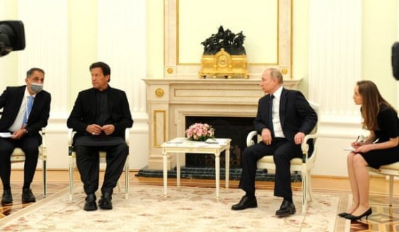 Lideri i parë që e takon Putinin pas sulmit të Rusisë mbi Ukrainën