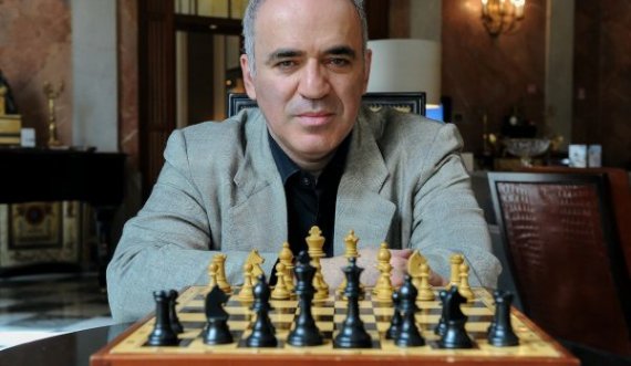 Kasparov i ashpër kundër Putinit: Ai është gjarpër që bota e lirë e ka toleruar