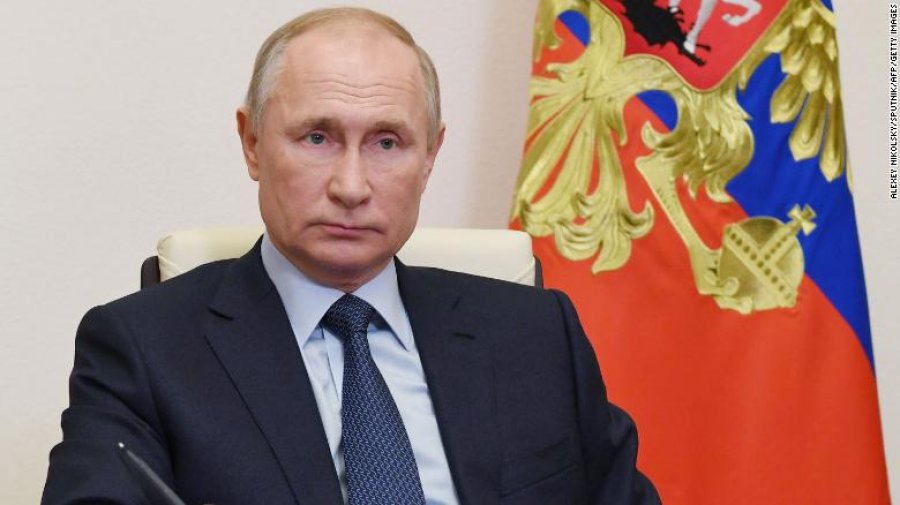 Putin shfaqet për herë të parë pas urdhrit për pushtimin e Ukrainës