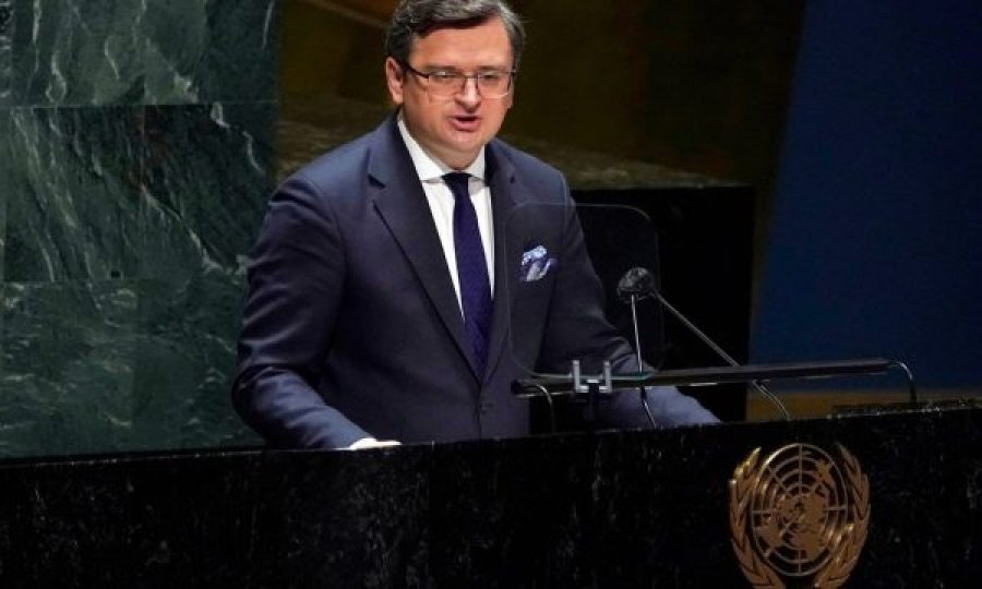 Ukraina kërkon përjashtimin e Rusisë nga rrjeti “SWIFT” që mundëson transaksionet bankare