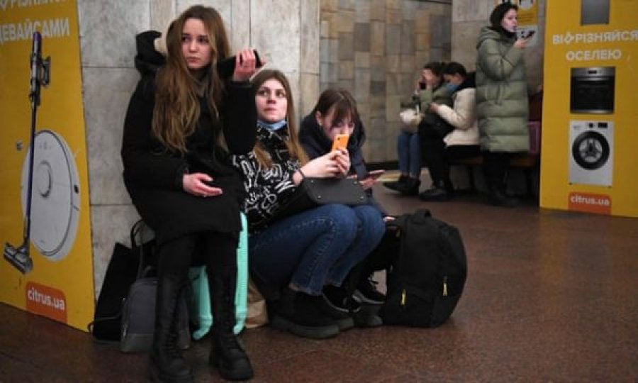 Rrëfimi prekës i gazetares ukrainase: S’guxoja t’i telefonoja familjarët, doja t’ua zgjasja paqen