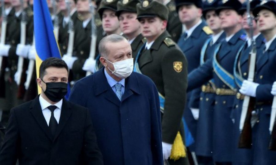 Ukraina kërkon një ndihmë të rëndësishme nga Turqia pas hyrjes së ushtrisë ruse