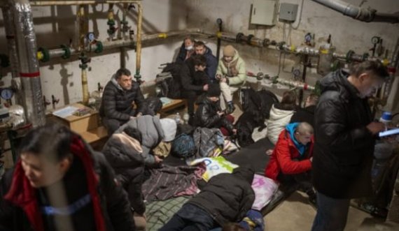 Nafta, paratë dhe barnat po u harxhohen: Gjendja e civilëve në Ukrainë