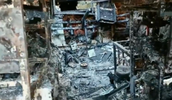 Pamje brenda tankeve ruse të shkatërruara nga artileria ukrainase