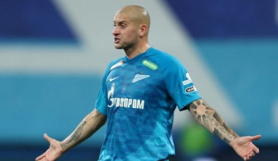 Foli kundër luftës, Zeniti e përjashton futbollistin ukrainas, tifozët kërkojnë “të zhduket”!