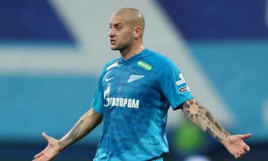 Foli kundër luftës, Zeniti e përjashton futbollistin ukrainas, tifozët kërkojnë “të zhduket”!
