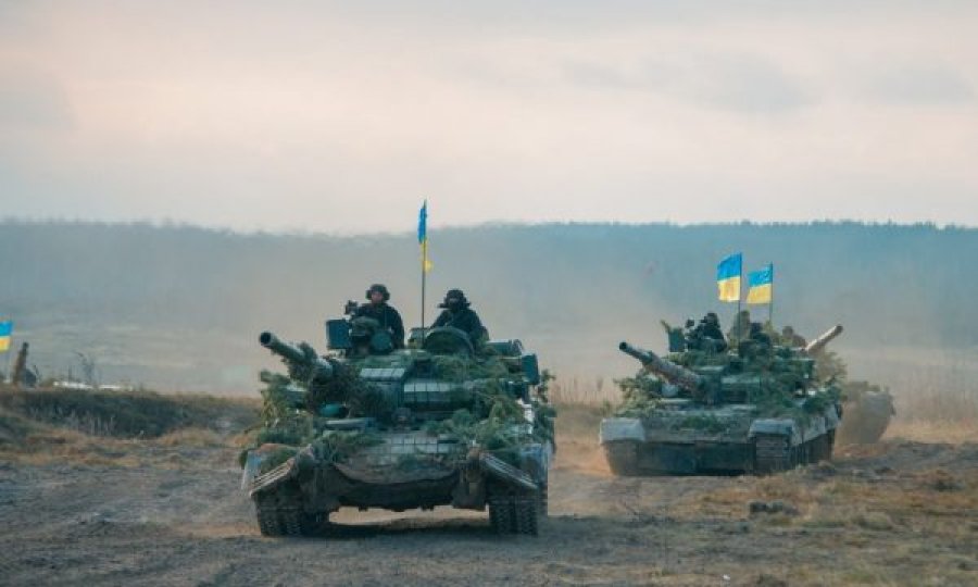 Ukraina del me strategji për t’ua humbur rrugën rusëve