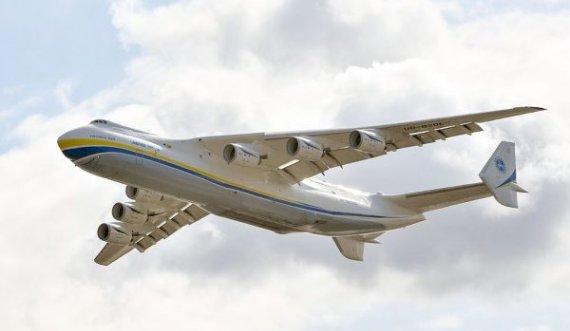 Ukraina: Ushtria ruse e ka shkatërruar avionin më të madh në botë