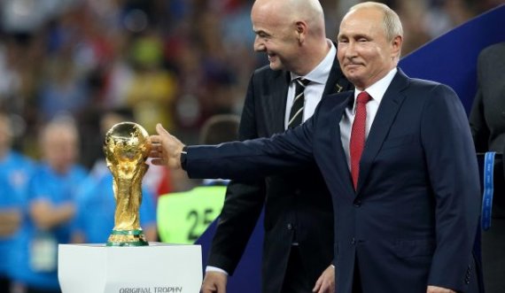 FIFA po e shqyrton mundësinë e suspendimit të Rusisë