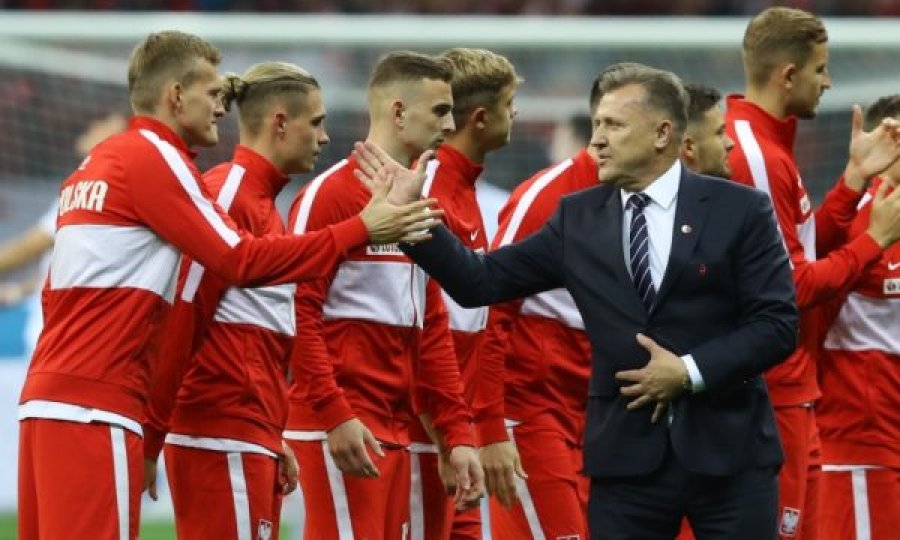 Polakët e kontestojnë vendimin e FIFA-s: “Totalisht i papranueshëm, s’luajmë me rusët”