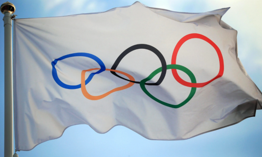 Komiteti Olimpik Ndërkombëtar ia anulon pjesëmarrjen atletëve dhe zyrtarëve rusë dhe bjellorusë
