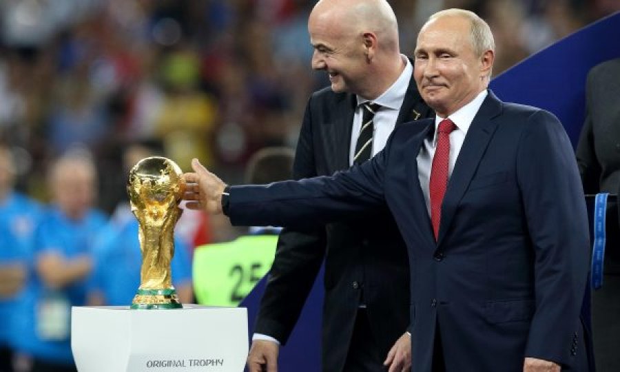 FIFA po e shqyrton mundësinë e suspendimit të Rusisë