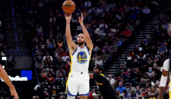 Curry vendos një tjetër rekord historik në NBA