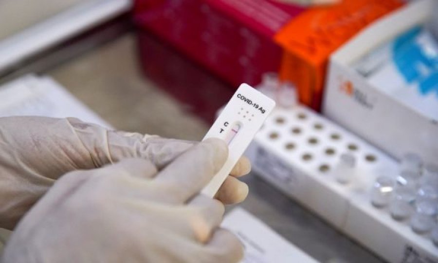 “Flurona”, shkencëtarët të shqetësuar mbi kombinimin grip sezonal + koronavirus