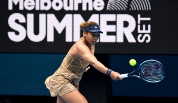 Osaka rikthehet me fitore pas 4 muajsh, Tsitsipas në dyshim për Australian Open