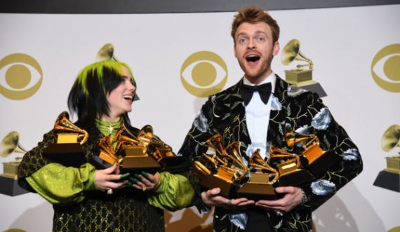 “Grammy 2022” ndryshon vendin ku do zhvillohet pas rritjes së rasteve me Omicron