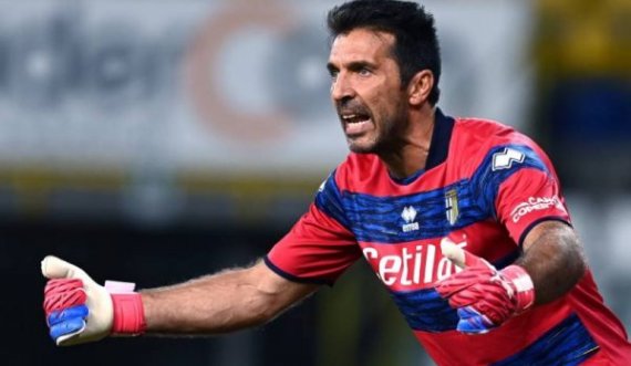 Buffon thotë se nuk do të pensionohet deri në moshën 55-vjeçare