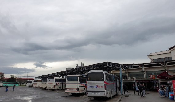 Alarmi për mjet shpërthyes në Stacionin e Autobusëve, deklarohet policia