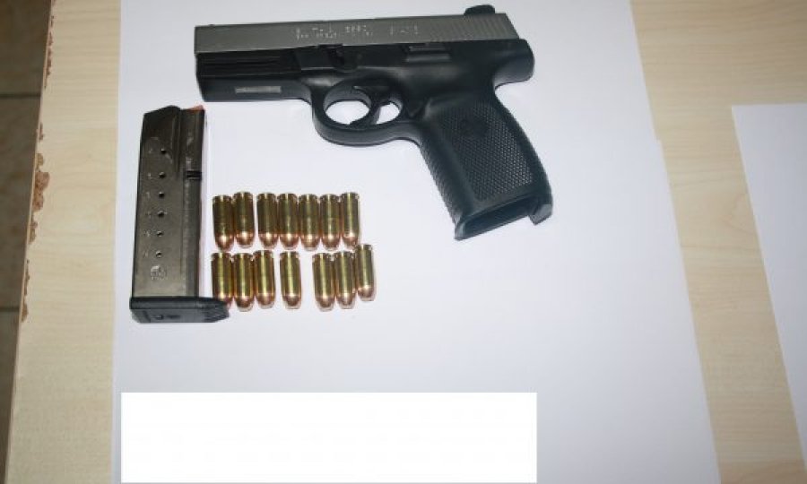 Ndalohet qytetari në Pejë, i sekuestrohet arma me 14 fishekë