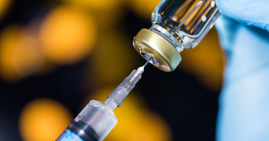 “Ne nuk mund ta vaksinojmë planetin çdo gjashtë muaj”, thotë shkencëtari i vaksinës së Oksfordit
