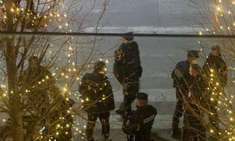 Dekorim Sahiti kritikon në Facebook Qeverinë për masat anti-Covid, menjëherë Njësia Speciale i shkon te lokali