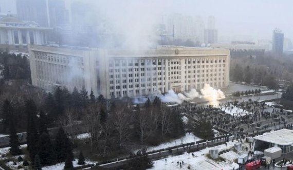 Trazirat në Kazakistan, kosovarët mbetën të ngujuar, MPJ hesht
