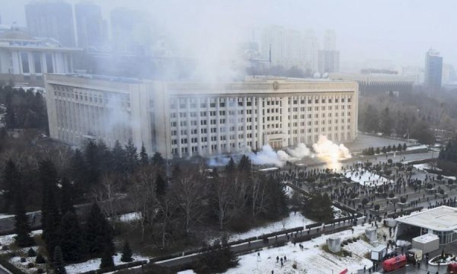 Trazirat në Kazakistan, kosovarët mbetën të ngujuar, MPJ hesht