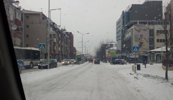 Reshjet e mëdha të borës, Ministria e Infrastrukturës tregon për gjendjen e rrugëve