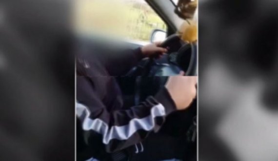 Përfundon në polici burri nga Podujeva që ia dha veturën fëmijës për ta vozitur